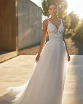 Plunging Back with Straps Wedding Dress Vestido De Novia Bridal Gown Princess Modern Mermaid Satin Court Train Bow